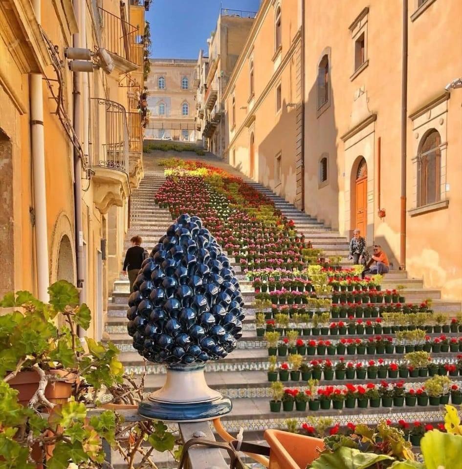 B&B Con Cucina La Ninfea Caltagirone Eksteriør billede