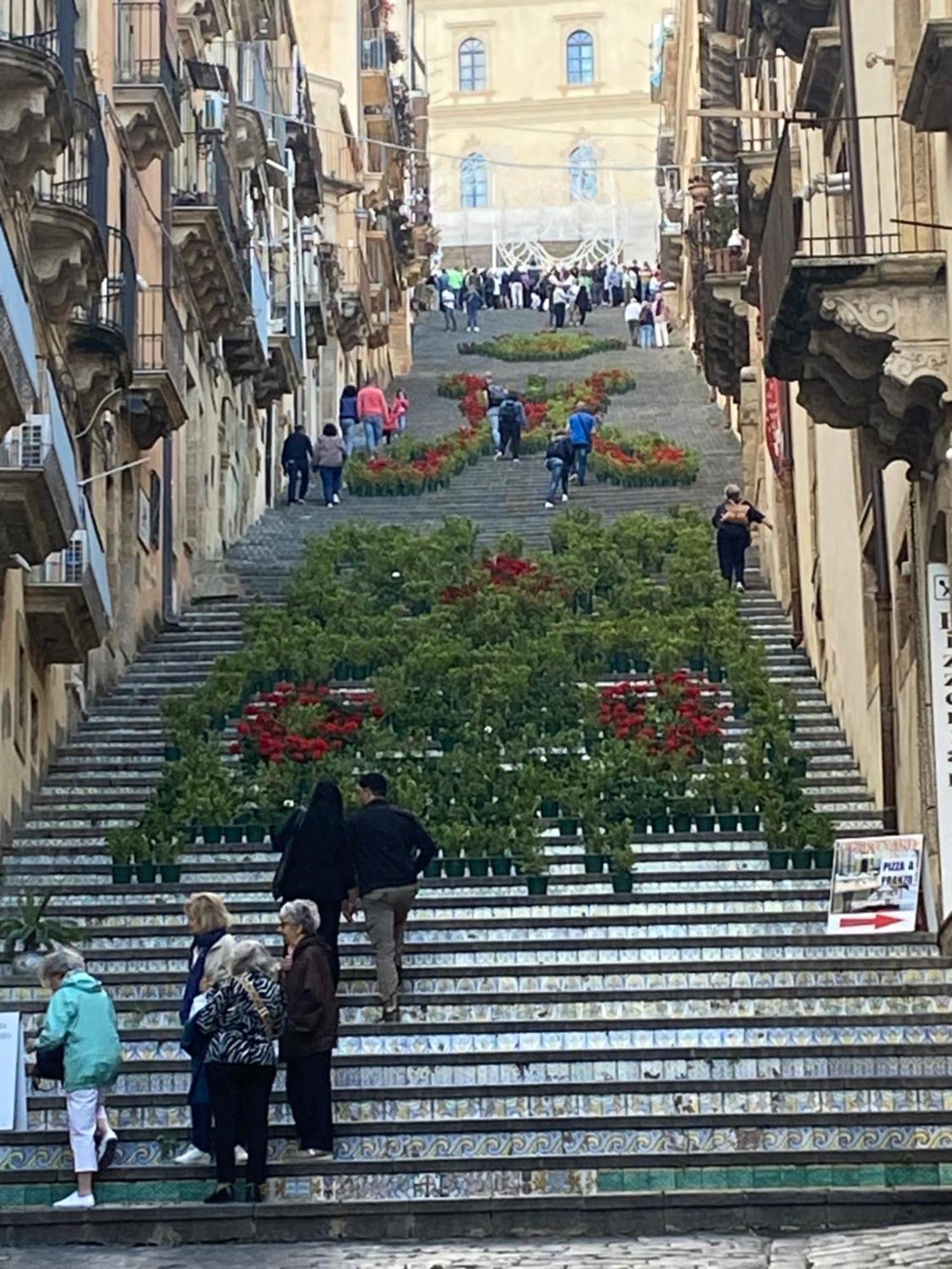 B&B Con Cucina La Ninfea Caltagirone Eksteriør billede
