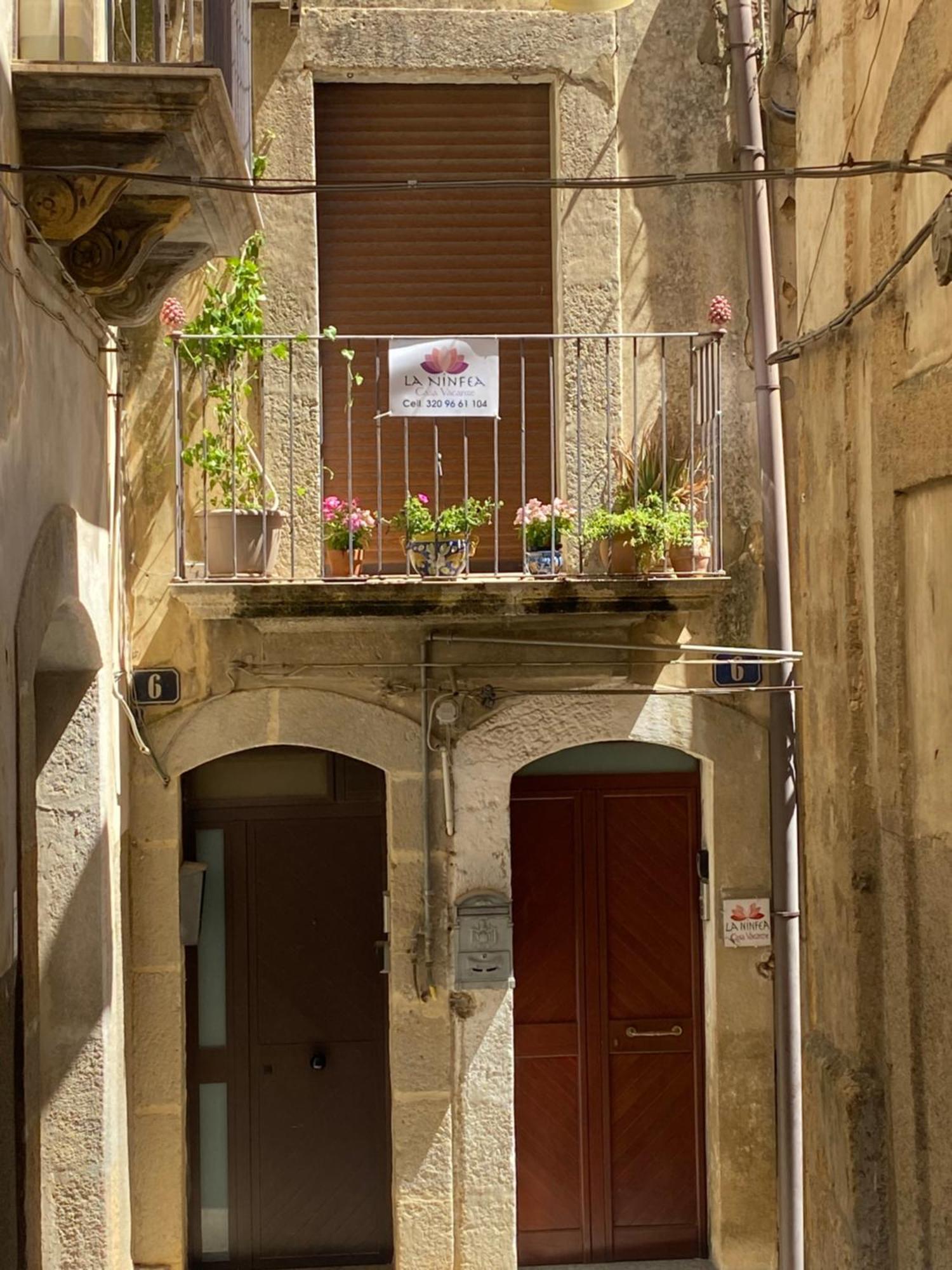 B&B Con Cucina La Ninfea Caltagirone Eksteriør billede