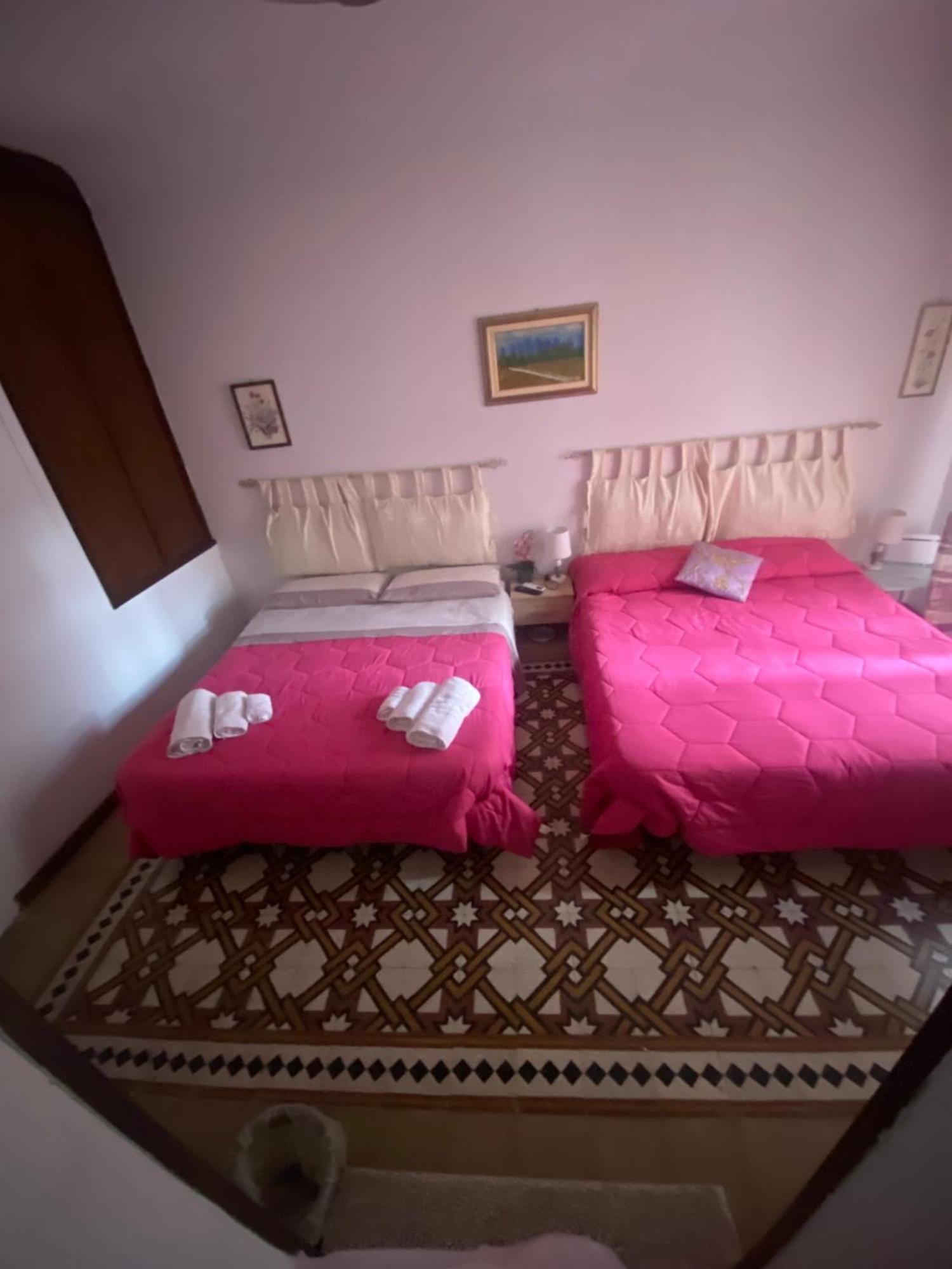 B&B Con Cucina La Ninfea Caltagirone Eksteriør billede